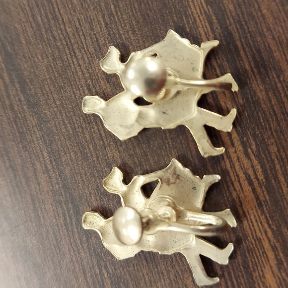 VINTAGE Screwback Gold Dancer Earrings - Picture 2 of 4